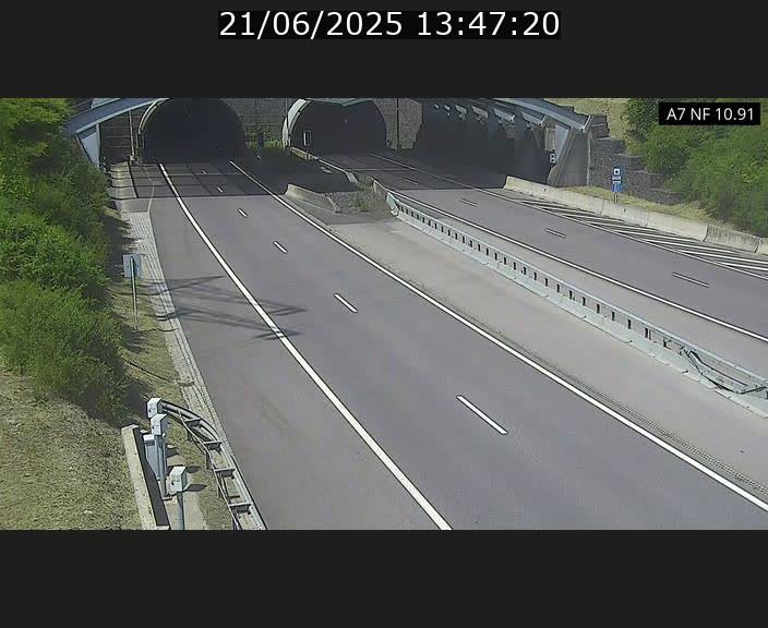 <h2>Caméra trafic Luxembourg - A7, Tunnel Gousselerbierg, entrée sud, direction Mersch</h2>