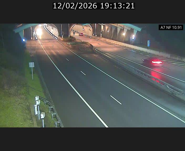 <h2>Caméra trafic Luxembourg - A7, Tunnel Gousselerbierg, entrée sud, direction Mersch</h2>