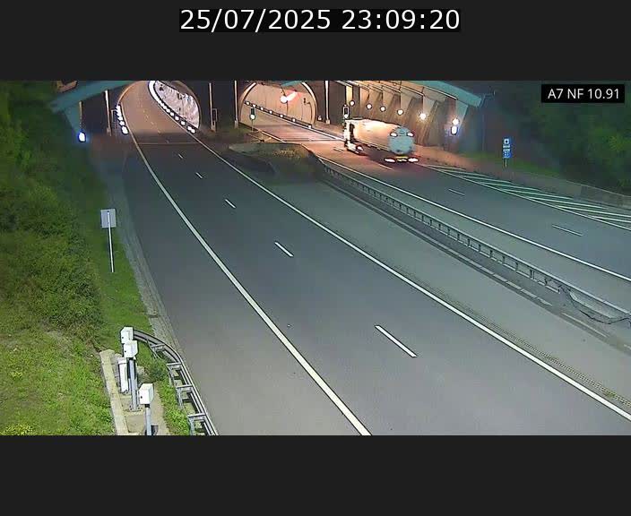 <h2>Caméra trafic Luxembourg - A7, Tunnel Gousselerbierg, entrée sud, direction Mersch</h2>