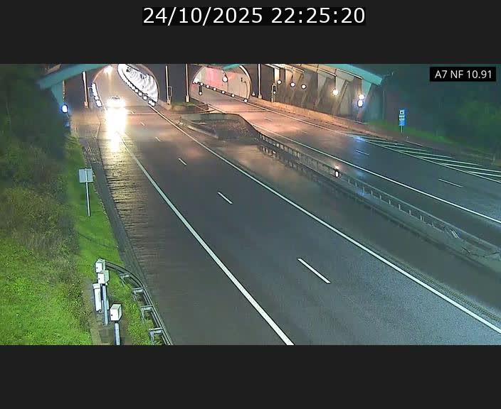 <h2>Caméra trafic Luxembourg - A7, Tunnel Gousselerbierg, entrée sud, direction Mersch</h2>