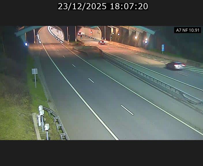 <h2>Caméra trafic Luxembourg - A7, Tunnel Gousselerbierg, entrée sud, direction Mersch</h2>