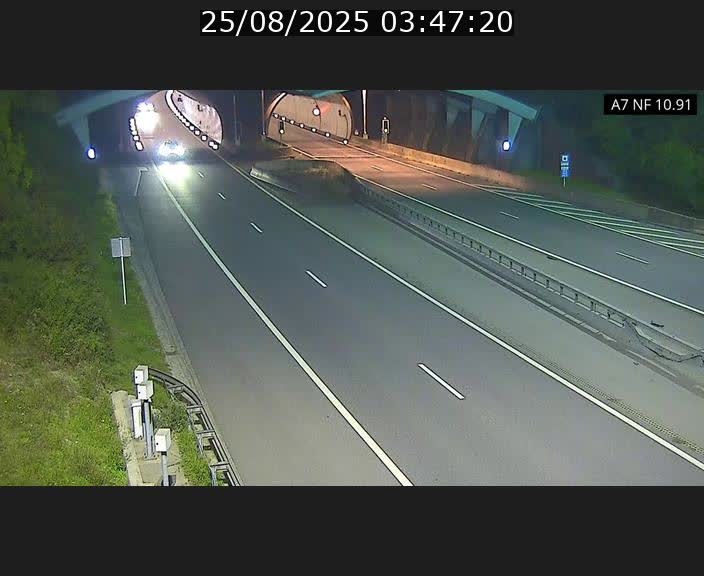 <h2>Caméra trafic Luxembourg - A7, Tunnel Gousselerbierg, entrée sud, direction Mersch</h2>