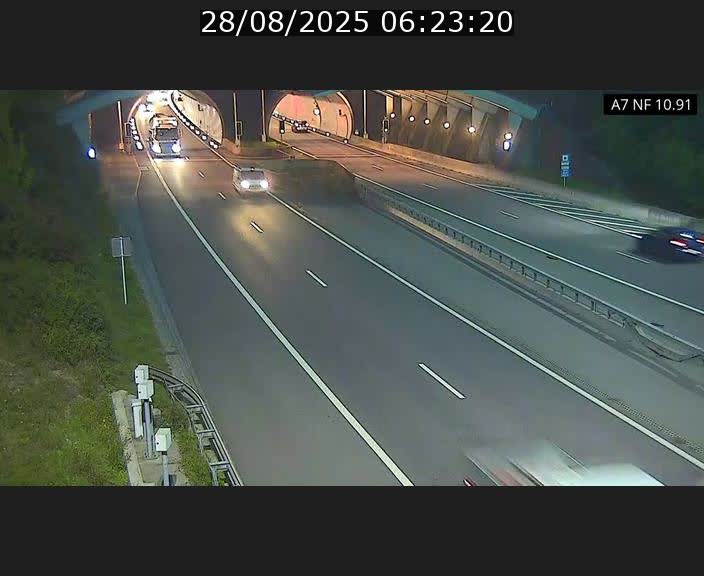 <h2>Caméra trafic Luxembourg - A7, Tunnel Gousselerbierg, entrée sud, direction Mersch</h2>