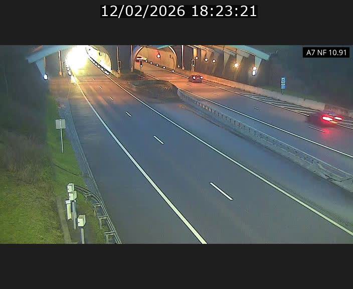 <h2>Caméra trafic Luxembourg - A7, Tunnel Gousselerbierg, entrée sud, direction Mersch</h2>