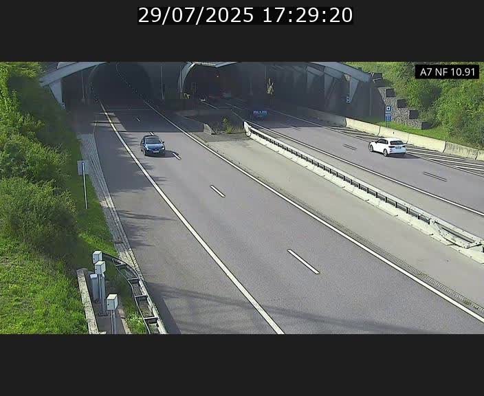 <h2>Caméra trafic Luxembourg - A7, Tunnel Gousselerbierg, entrée sud, direction Mersch</h2>