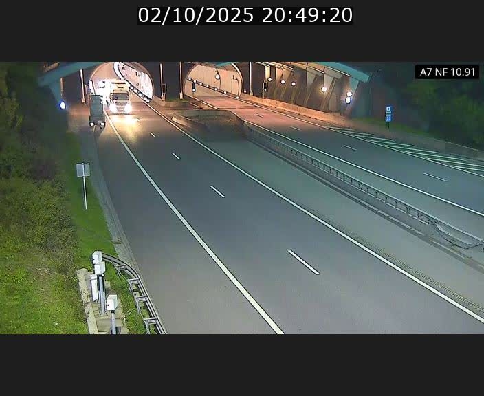<h2>Caméra trafic Luxembourg - A7, Tunnel Gousselerbierg, entrée sud, direction Mersch</h2>
