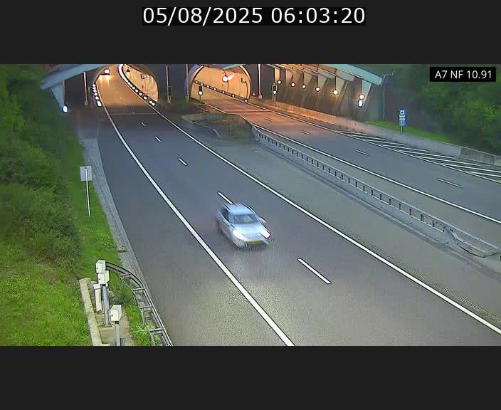 <h2>Caméra trafic Luxembourg - A7, Tunnel Gousselerbierg, entrée sud, direction Mersch</h2>