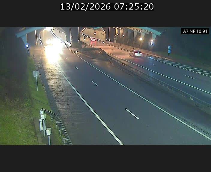 <h2>Caméra trafic Luxembourg - A7, Tunnel Gousselerbierg, entrée sud, direction Mersch</h2>