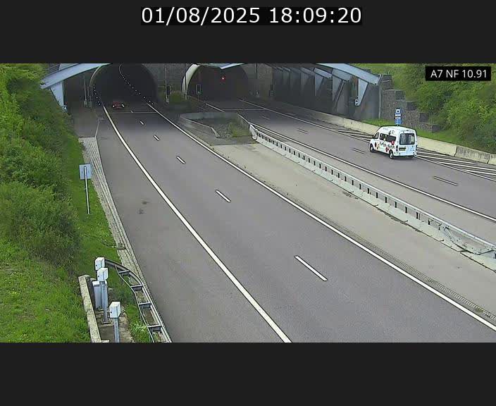 <h2>Caméra trafic Luxembourg - A7, Tunnel Gousselerbierg, entrée sud, direction Mersch</h2>