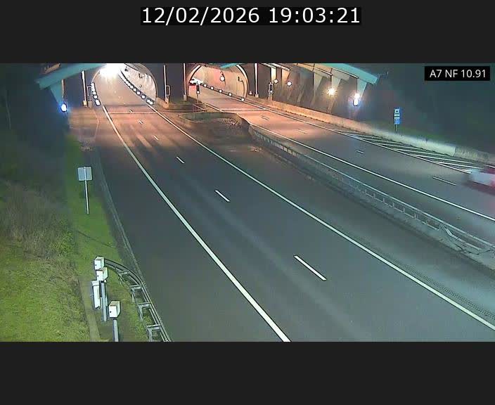 <h2>Caméra trafic Luxembourg - A7, Tunnel Gousselerbierg, entrée sud, direction Mersch</h2>