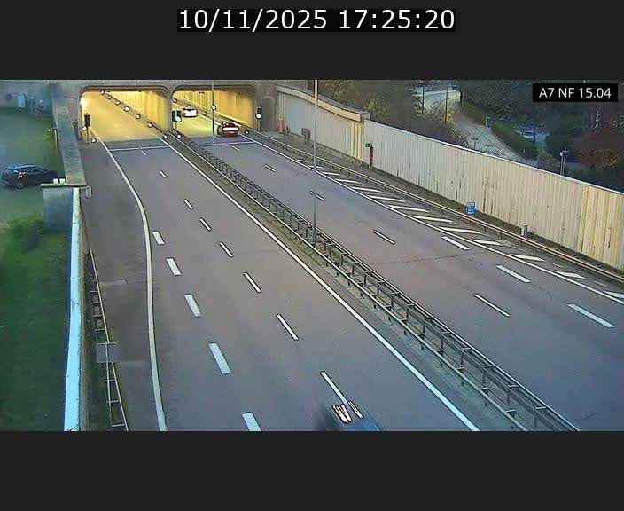 <h2>Caméra trafic Luxembourg - A7, Tunnel Mersch, entrée sud, direction Ettelbruck</h2>