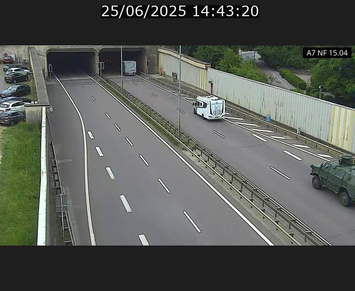 <h2>Caméra trafic Luxembourg - A7, Tunnel Mersch, entrée sud, direction Ettelbruck</h2>