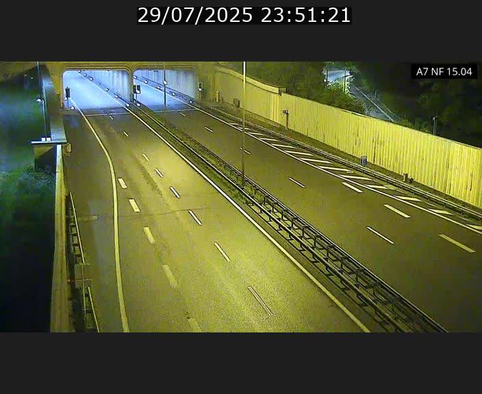<h2>Caméra trafic Luxembourg - A7, Tunnel Mersch, entrée sud, direction Ettelbruck</h2>