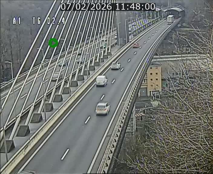 <h2>Traffic live webcam Luxembourg Sandweiler - A1 direction Luxembourg-ville - BK 2.4</h2>