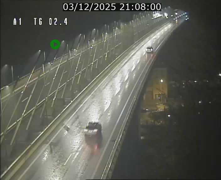 <h2>Traffic live webcam Luxembourg Sandweiler - A1 direction Luxembourg-ville - BK 2.4</h2>