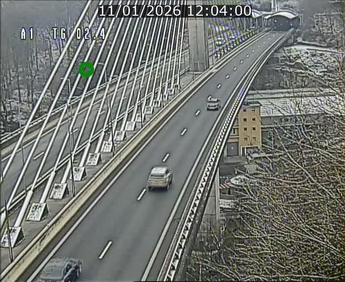 <h2>Traffic live webcam Luxembourg Sandweiler - A1 direction Luxembourg-ville - BK 2.4</h2>