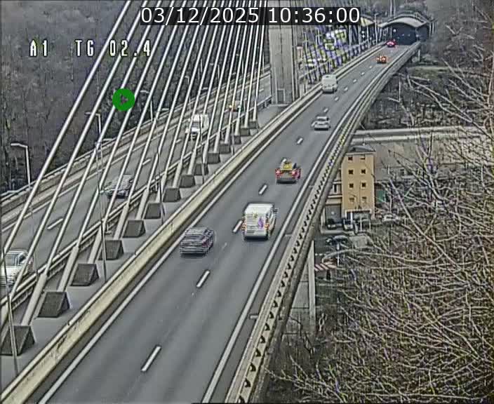 <h2>Traffic live webcam Luxembourg Sandweiler - A1 direction Luxembourg-ville - BK 2.4</h2>