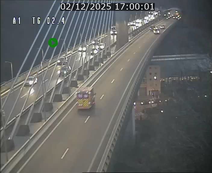 <h2>Traffic live webcam Luxembourg Sandweiler - A1 direction Luxembourg-ville - BK 2.4</h2>