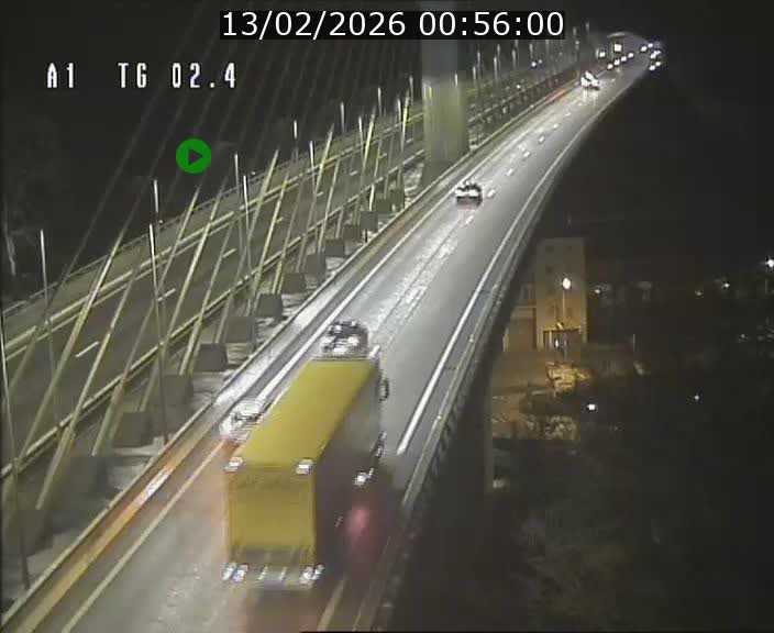 <h2>Traffic live webcam Luxembourg Sandweiler - A1 direction Luxembourg-ville - BK 2.4</h2>
