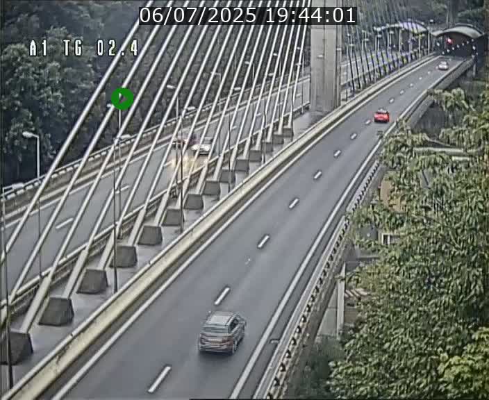 Traffic live webcam Luxembourg Sandweiler - A1 direction Luxembourg-ville - BK 2.4