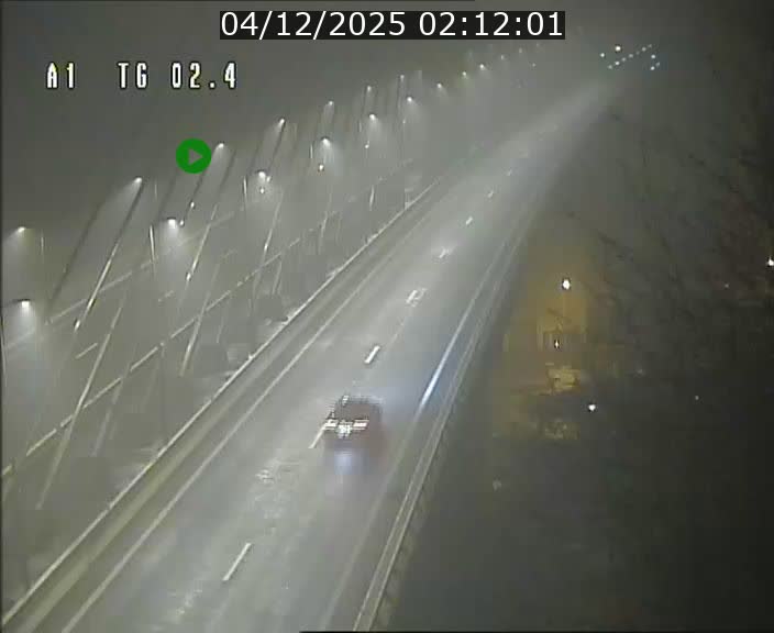 <h2>Traffic live webcam Luxembourg Sandweiler - A1 direction Luxembourg-ville - BK 2.4</h2>