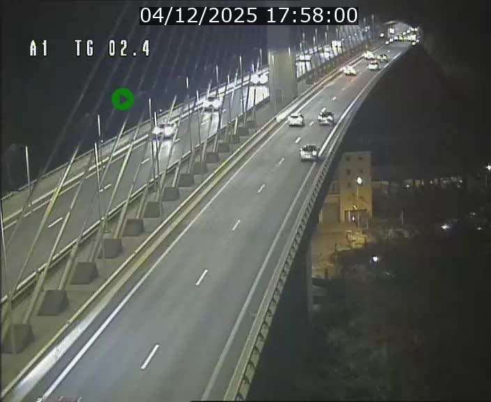 <h2>Traffic live webcam Luxembourg Sandweiler - A1 direction Luxembourg-ville - BK 2.4</h2>