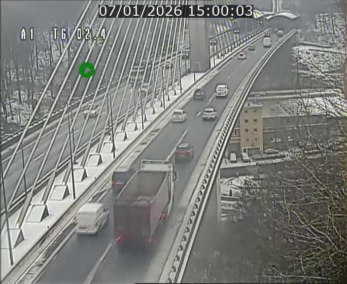 <h2>Traffic live webcam Luxembourg Sandweiler - A1 direction Luxembourg-ville - BK 2.4</h2>