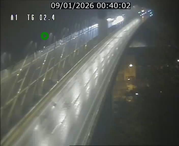 <h2>Traffic live webcam Luxembourg Sandweiler - A1 direction Luxembourg-ville - BK 2.4</h2>