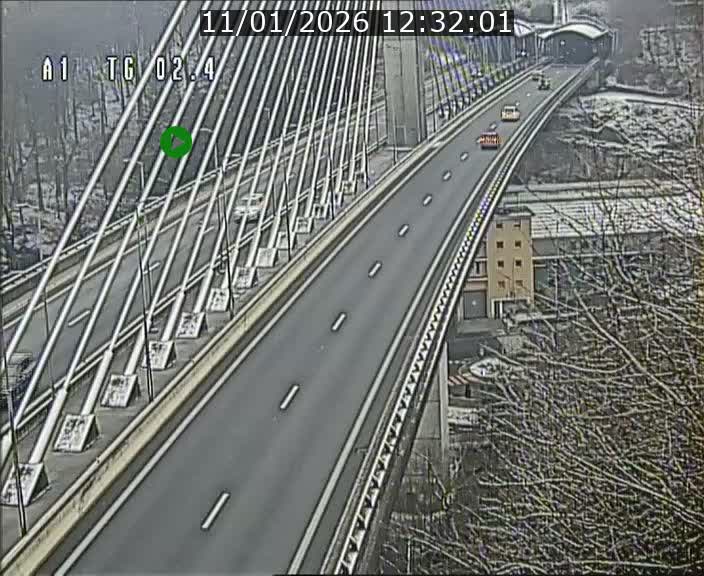 <h2>Traffic live webcam Luxembourg Sandweiler - A1 direction Luxembourg-ville - BK 2.4</h2>