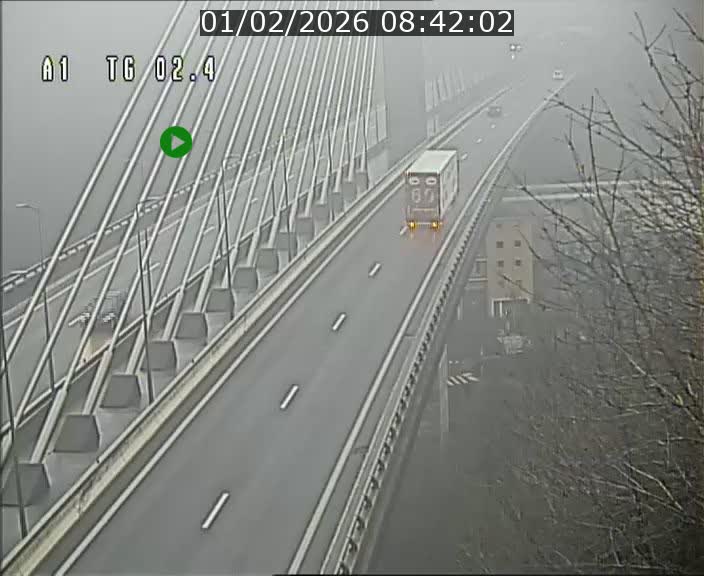 Traffic live webcam Luxembourg Sandweiler - A1 direction Luxembourg-ville - BK 2.4