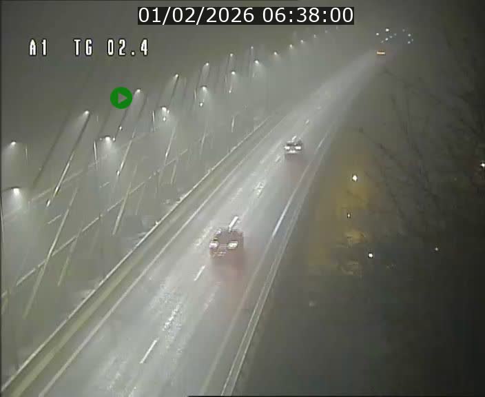 <h2>Traffic live webcam Luxembourg Sandweiler - A1 direction Luxembourg-ville - BK 2.4</h2>