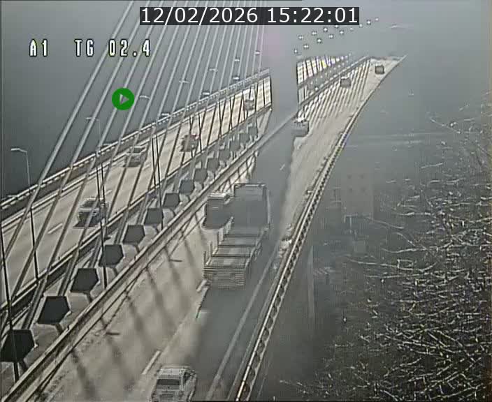 Traffic live webcam Luxembourg Sandweiler - A1 direction Luxembourg-ville - BK 2.4