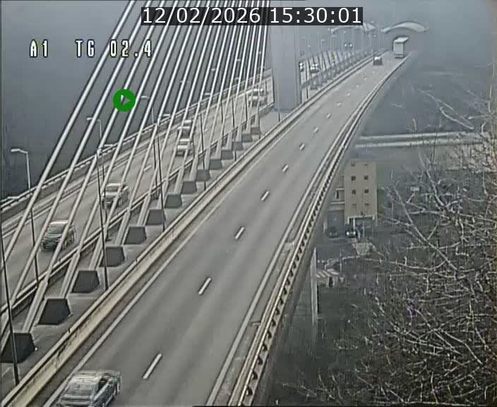 <h2>Traffic live webcam Luxembourg Sandweiler - A1 direction Luxembourg-ville - BK 2.4</h2>
