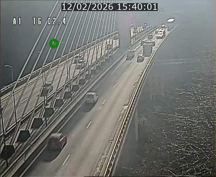 <h2>Traffic live webcam Luxembourg Sandweiler - A1 direction Luxembourg-ville - BK 2.4</h2>