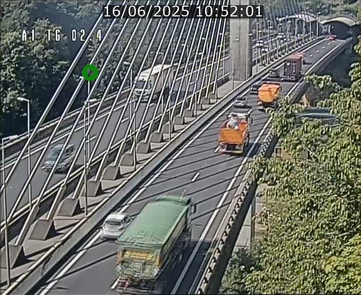 Traffic live webcam Luxembourg Sandweiler - A1 direction Luxembourg-ville - BK 2.4