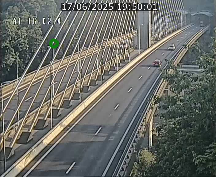 Traffic live webcam Luxembourg Sandweiler - A1 direction Luxembourg-ville - BK 2.4