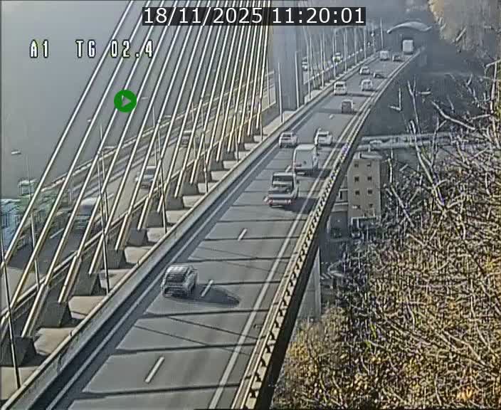 Traffic live webcam Luxembourg Sandweiler - A1 direction Luxembourg-ville - BK 2.4