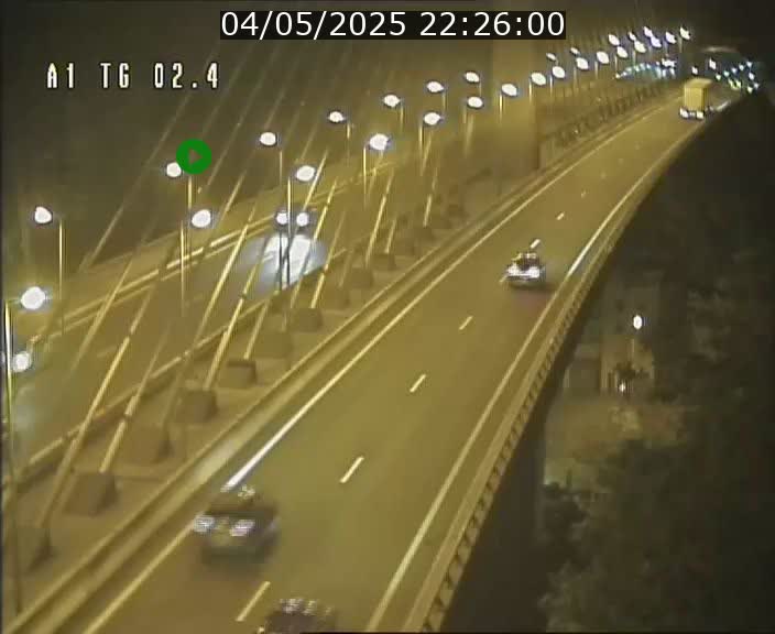 Traffic live webcam Luxembourg Sandweiler - A1 direction Luxembourg-ville - BK 2.4