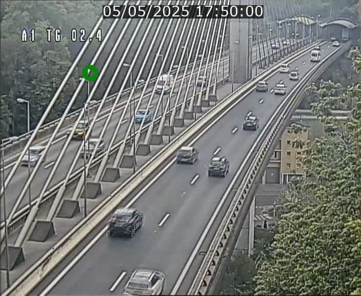 Traffic live webcam Luxembourg Sandweiler - A1 direction Luxembourg-ville - BK 2.4
