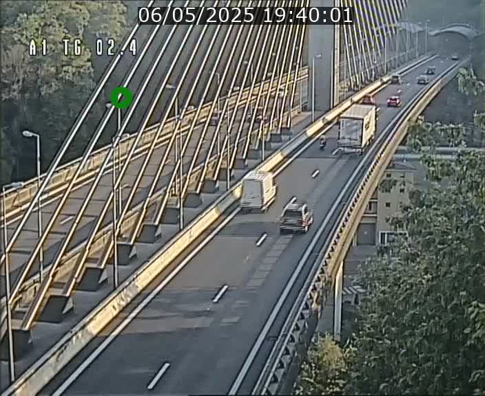 Traffic live webcam Luxembourg Sandweiler - A1 direction Luxembourg-ville - BK 2.4