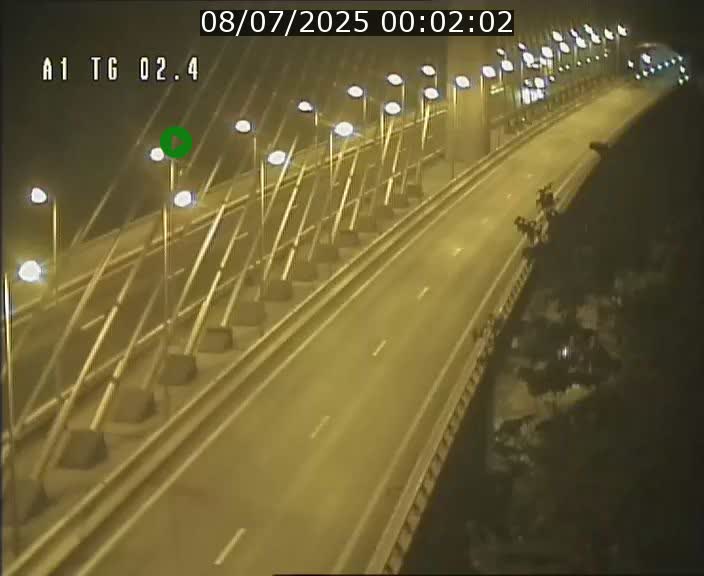 Traffic live webcam Luxembourg Sandweiler - A1 direction Luxembourg-ville - BK 2.4