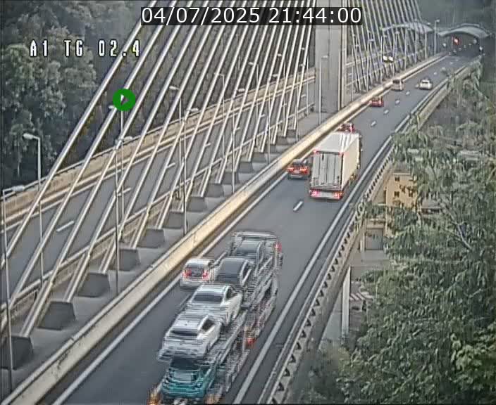 Traffic live webcam Luxembourg Sandweiler - A1 direction Luxembourg-ville - BK 2.4