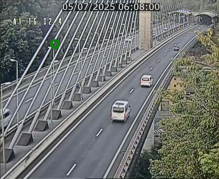 Traffic live webcam Luxembourg Sandweiler - A1 direction Luxembourg-ville - BK 2.4