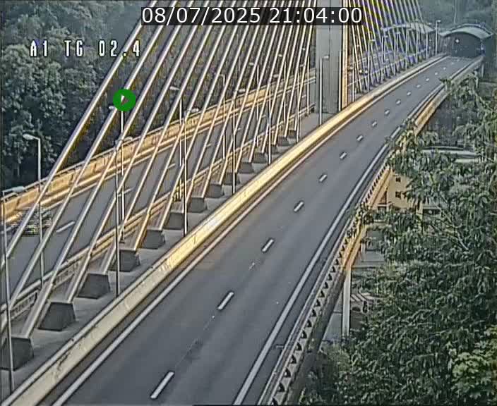 Traffic live webcam Luxembourg Sandweiler - A1 direction Luxembourg-ville - BK 2.4