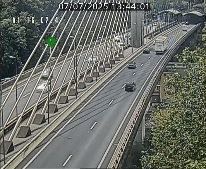 Traffic live webcam Luxembourg Sandweiler - A1 direction Luxembourg-ville - BK 2.4
