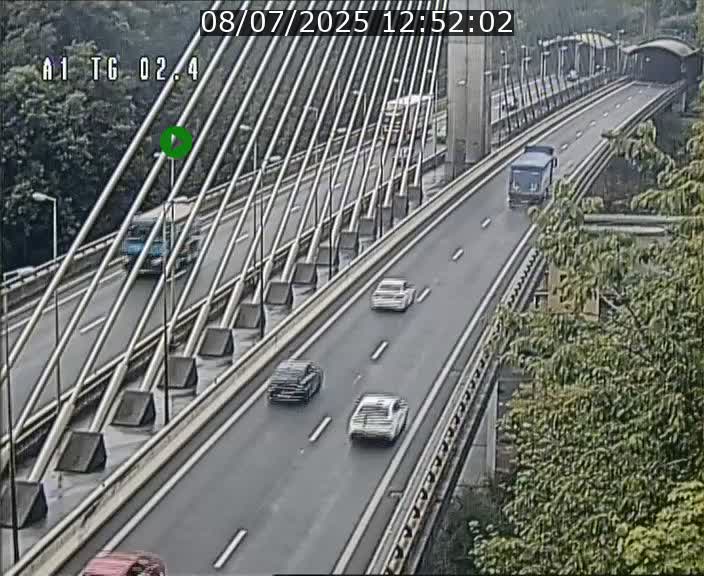 Traffic live webcam Luxembourg Sandweiler - A1 direction Luxembourg-ville - BK 2.4