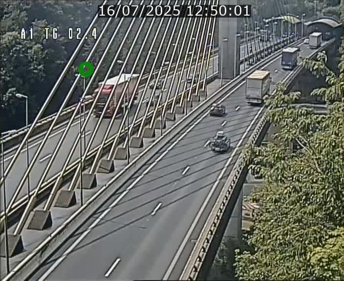 Traffic live webcam Luxembourg Sandweiler - A1 direction Luxembourg-ville - BK 2.4