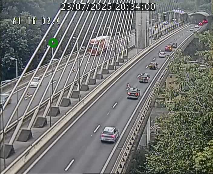Traffic live webcam Luxembourg Sandweiler - A1 direction Luxembourg-ville - BK 2.4