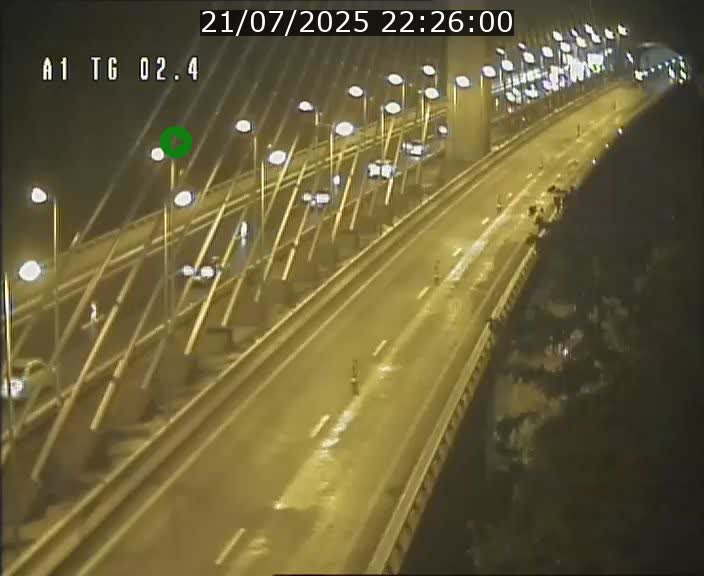 Traffic live webcam Luxembourg Sandweiler - A1 direction Luxembourg-ville - BK 2.4