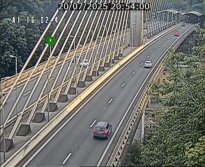 Traffic live webcam Luxembourg Sandweiler - A1 direction Luxembourg-ville - BK 2.4